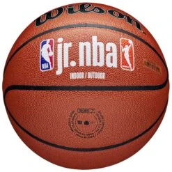 Ballon De Basket Wilson Jr NBA Fam Logo In/Out Ball -Balle Jeux Vêtements Magasin ballon de basket wilson jr nba fam logo inout ball 3