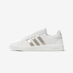 BASKETS DE MARCHE FEMME ADIDAS COURT BASE BLANCHE ARGENT -Balle Jeux Vêtements Magasin baskets de marche femme adidas court base blanche argent 2