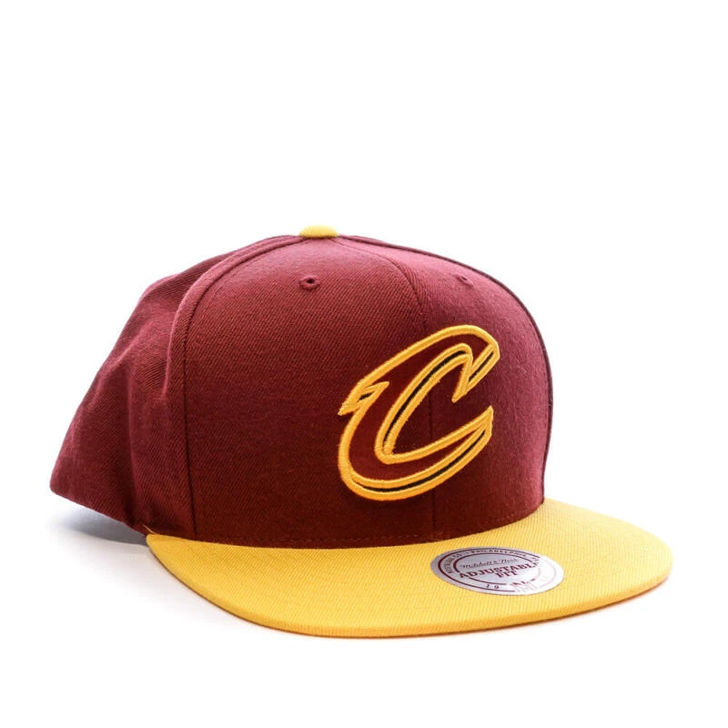 Mitchell & Ness Cavaliers Cleveland Casquette Rouge/Jaune Homme Mitchell And Ness 2 Mitchell & Ness Cavaliers Cleveland Casquette Rouge/Jaune Homme Mitchell And Ness – Image 2