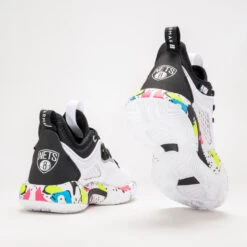 Chaussures De Basketball NBA Brooklyn Nets Enfant - SE900 MINI ME Blanc -Balle Jeux Vêtements Magasin chaussures de basketball nba brooklyn nets enfant se900 mini me blanc 2