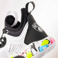 Chaussures De Basketball NBA Brooklyn Nets Enfant - SE900 MINI ME Blanc -Balle Jeux Vêtements Magasin chaussures de basketball nba brooklyn nets enfant se900 mini me blanc 4