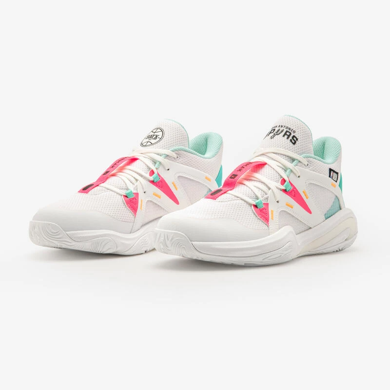 CHAUSSURES DE BASKETBALL SPURS ENFANT- 900 NBA MID-3 JR NOIR 8 CHAUSSURES DE BASKETBALL SPURS ENFANT- 900 NBA MID-3 JR NOIR – Image 8