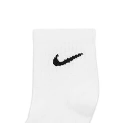 Nike Chaussettes Nike Everyday Lightweight 100 Adulte -Balle Jeux Vêtements Magasin nike chaussettes nike everyday lightweight 100 adulte 4