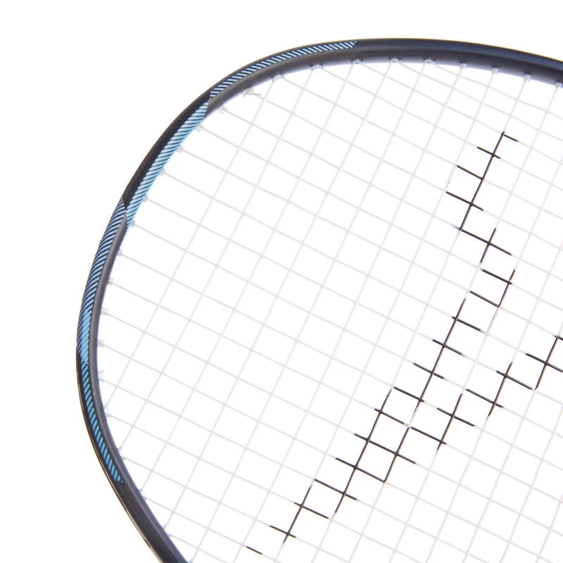Raquette De Badminton Adulte BR 900 Ultra Lite C - Bleu Marine 4 Raquette De Badminton Adulte BR 900 Ultra Lite C - Bleu Marine – Image 4